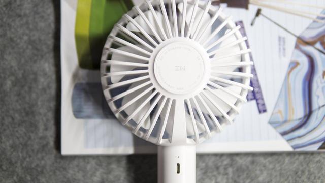 随身携带的解暑利器——ZMI手持随身风扇(3350版) 随身携带的解暑利器——ZMI手持随身风扇(3350版)