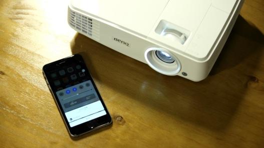 传统投影仪已经过时了?它才是办公投影新趋势 传统投影仪已经过时了?它才是办公投影新趋势