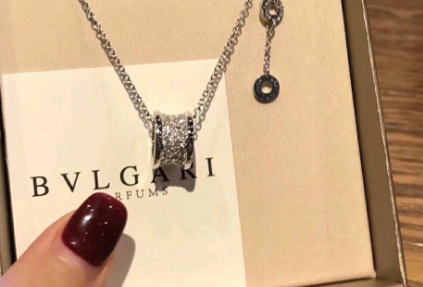 宝格丽项链大号和小号的区别?宝格丽项链哪个更好看一点? 宝格丽项链大号和小号的区别?宝格丽项链哪个更好看一点?