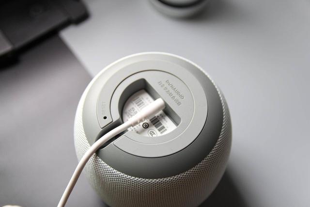 联合音响界"爱马仕"调音,海量曲库华为AI音箱搭载双人工智能 联合音响界"爱马仕"调音,海量曲库华为AI音箱搭载双人工智能