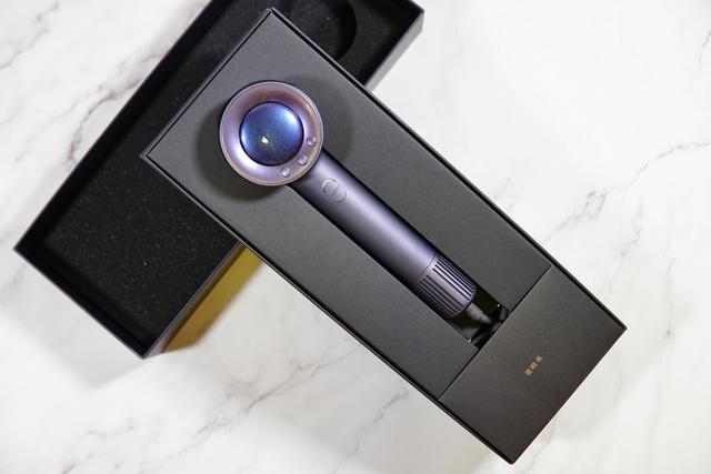 不靠高温靠风量,抛开热损伤干发体验:直白高速吹风机新品评测 不靠高温靠风量,抛开热损伤干发体验:直白高速吹风机新品评测