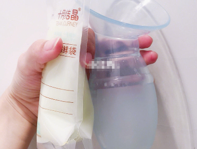十月结晶手动吸奶器怎么用？使用感好吗？