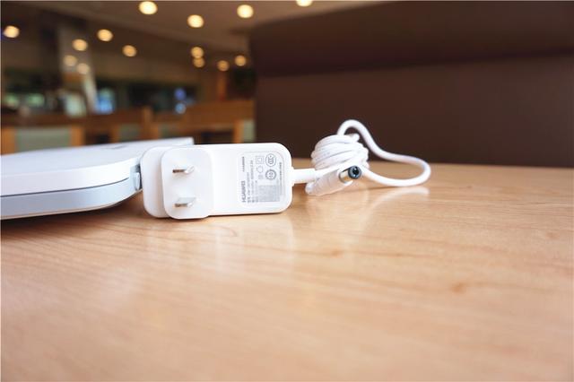 华为移动路由4G路由2 Pro评测:双宽带,不限速,不掉线 华为移动路由4G路由2 Pro评测:双宽带,不限速,不掉线