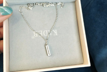 卡蒂罗项链多少钱?卡蒂罗锁骨链是银的吗? 卡蒂罗项链多少钱?卡蒂罗锁骨链是银的吗?