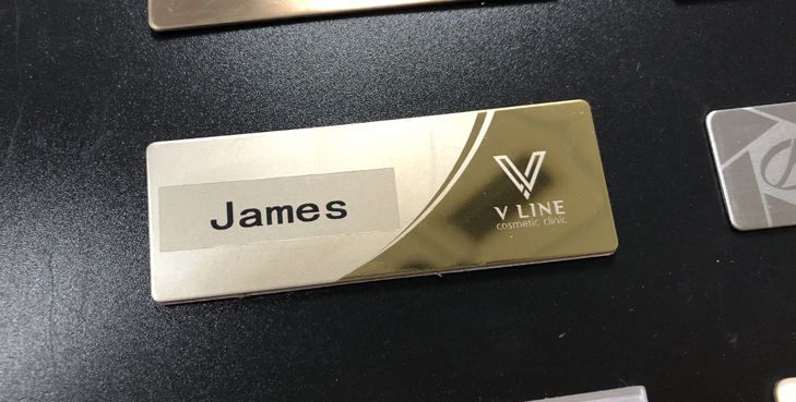 胸牌定做多少钱一个_低成本的新型胸牌这样做 胸牌定做多少钱一个_低成本的新型胸牌这样做