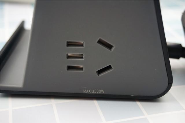 爱国者无线充插座开箱分享:双组合孔+3USB,无线充是亮点 爱国者无线充插座开箱分享:双组合孔+3USB,无线充是亮点