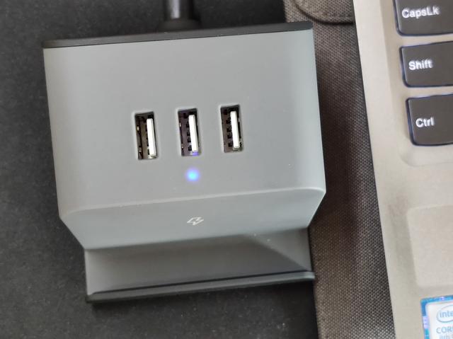 爱国者无线充插座开箱分享:双组合孔+3USB,无线充是亮点 爱国者无线充插座开箱分享:双组合孔+3USB,无线充是亮点