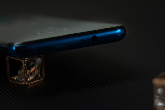 一块屏幕撑起半边天,看摩托罗拉P50如何找回自信 一块屏幕撑起半边天,看摩托罗拉P50如何找回自信