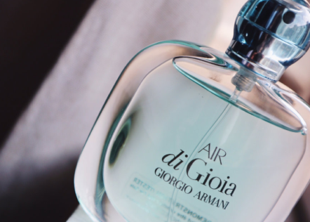 阿玛尼寄情女士香水好闻吗?使用感受如何? 阿玛尼寄情女士香水好闻吗?使用感受如何?