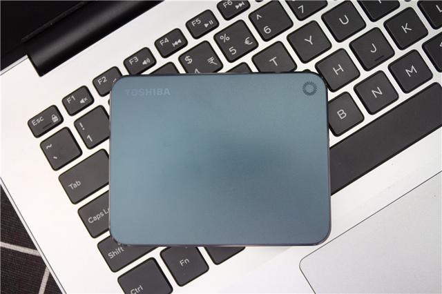 助力笔记本存储空间不足问题——选东芝XS700移动固态硬盘稳了 助力笔记本存储空间不足问题——选东芝XS700移动固态硬盘稳了