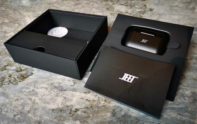 媲美千元耳机？使用30天后，还原真实的JEET AIR PLUS无线耳机