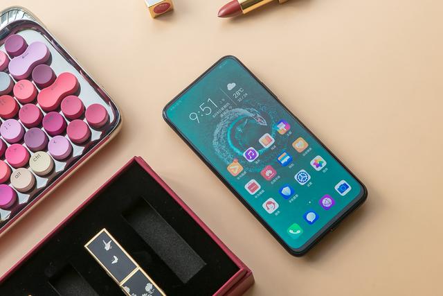 荣耀9X PRO秀出新花样,距旗舰巅峰就差一步了 荣耀9X PRO秀出新花样,距旗舰巅峰就差一步了