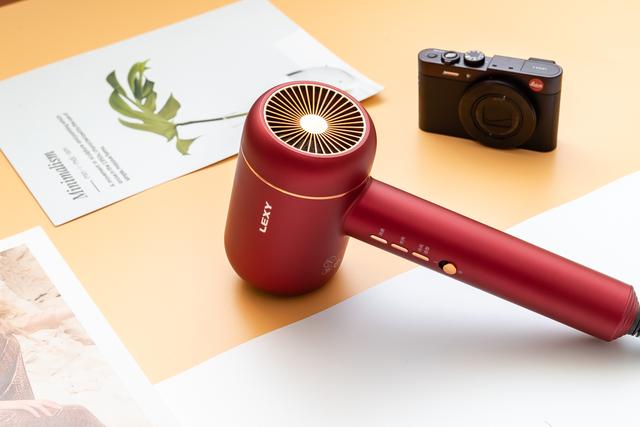 不伤头发的莱克吹风机,释放水离子,干发更护发 不伤头发的莱克吹风机,释放水离子,干发更护发