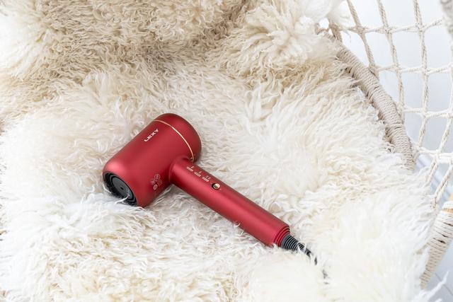 不伤头发的莱克吹风机,释放水离子,干发更护发 不伤头发的莱克吹风机,释放水离子,干发更护发