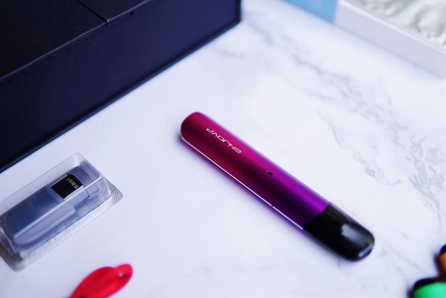 电子烟遍地开花,好产品又有几个?映卓未来X电子烟上嘴体验 电子烟遍地开花,好产品又有几个?映卓未来X电子烟上嘴体验