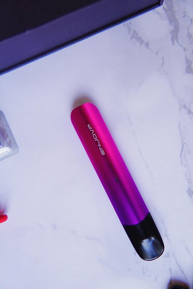 电子烟遍地开花,好产品又有几个?映卓未来X电子烟上嘴体验 电子烟遍地开花,好产品又有几个?映卓未来X电子烟上嘴体验