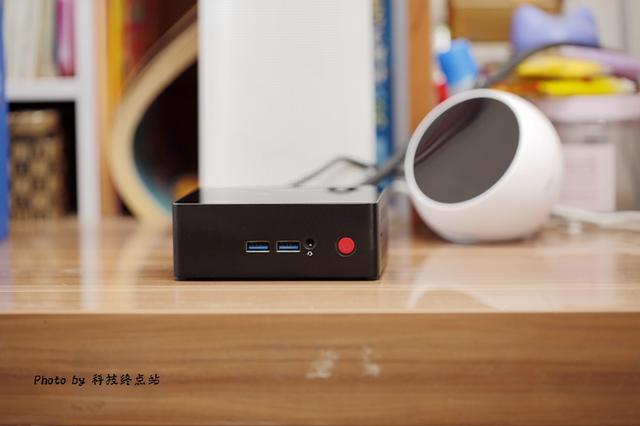 很惊奇:比电视盒子还要小的电脑性能这么给力,零刻EQ55 很惊奇:比电视盒子还要小的电脑性能这么给力,零刻EQ55