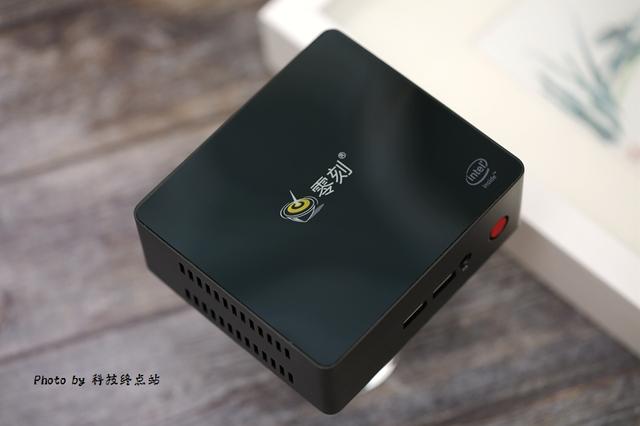 很惊奇:比电视盒子还要小的电脑性能这么给力,零刻EQ55 很惊奇:比电视盒子还要小的电脑性能这么给力,零刻EQ55