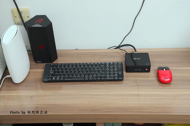 很惊奇:比电视盒子还要小的电脑性能这么给力,零刻EQ55 很惊奇:比电视盒子还要小的电脑性能这么给力,零刻EQ55