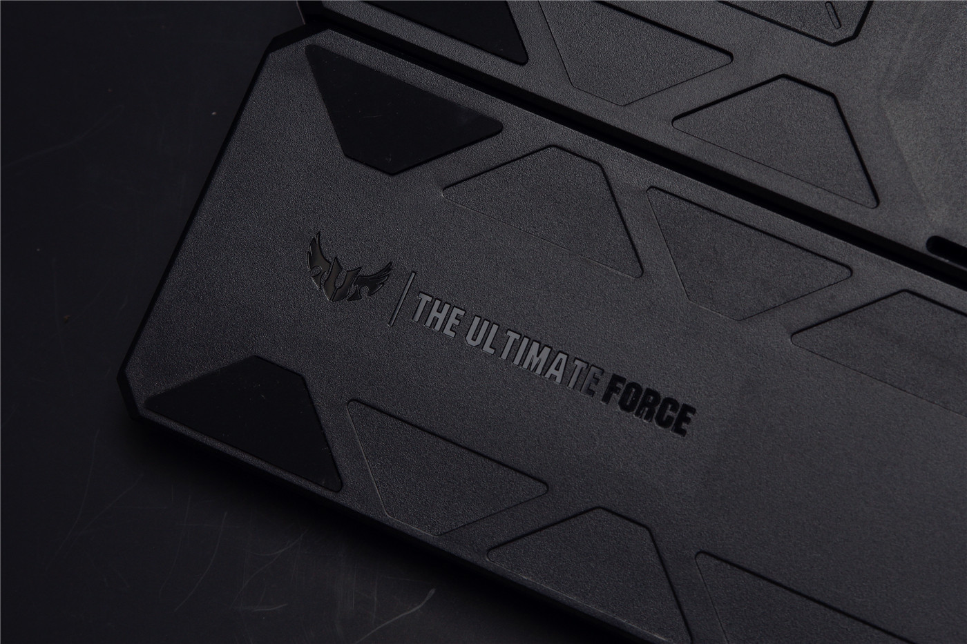 可在泥浆里翻滚的特工,华硕TUF GAMING K7光轴电竞键盘评测 可在泥浆里翻滚的特工,华硕TUF GAMING K7光轴电竞键盘评测