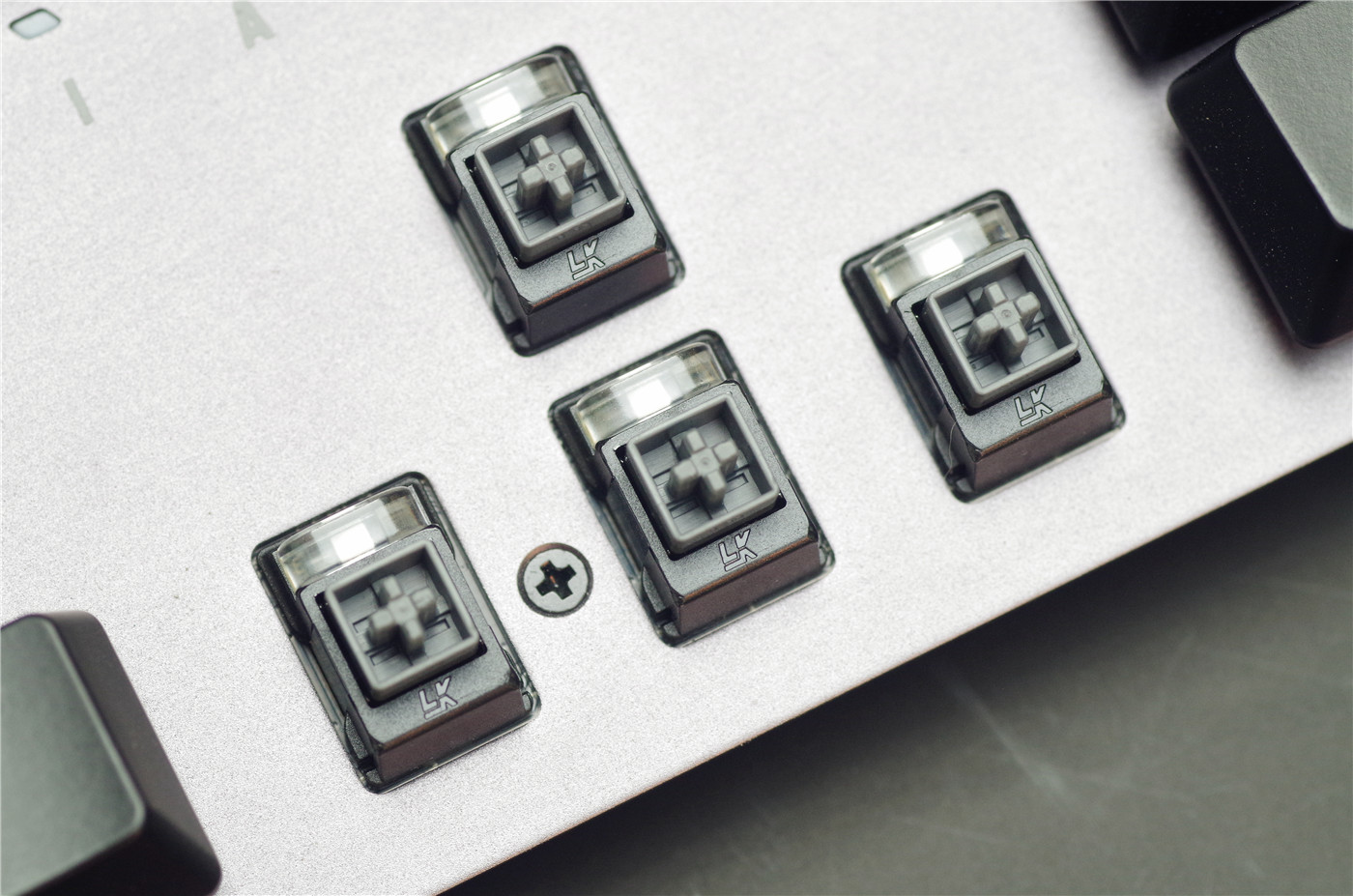 可在泥浆里翻滚的特工,华硕TUF GAMING K7光轴电竞键盘评测 可在泥浆里翻滚的特工,华硕TUF GAMING K7光轴电竞键盘评测