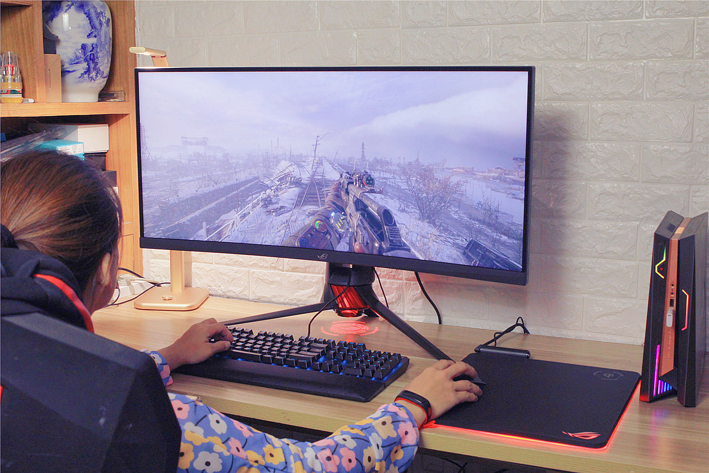 可在泥浆里翻滚的特工，华硕TUF GAMING K7光轴电竞键盘评测
