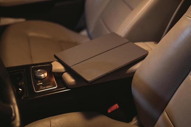 全新HUAWEI MateBook E：在地下停车场都能全时在线！