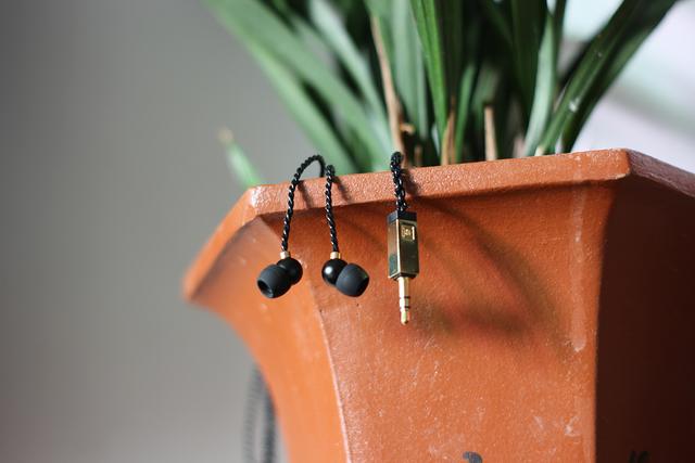 精致生活,有仪式感的耳机——巫·潘多拉入耳耳机 精致生活,有仪式感的耳机——巫·潘多拉入耳耳机