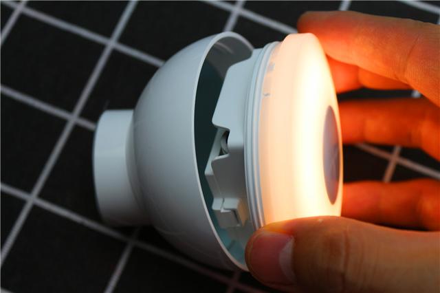 晚上起夜不用开灯啦!米家夜灯2自动感应点亮黑夜 晚上起夜不用开灯啦!米家夜灯2自动感应点亮黑夜