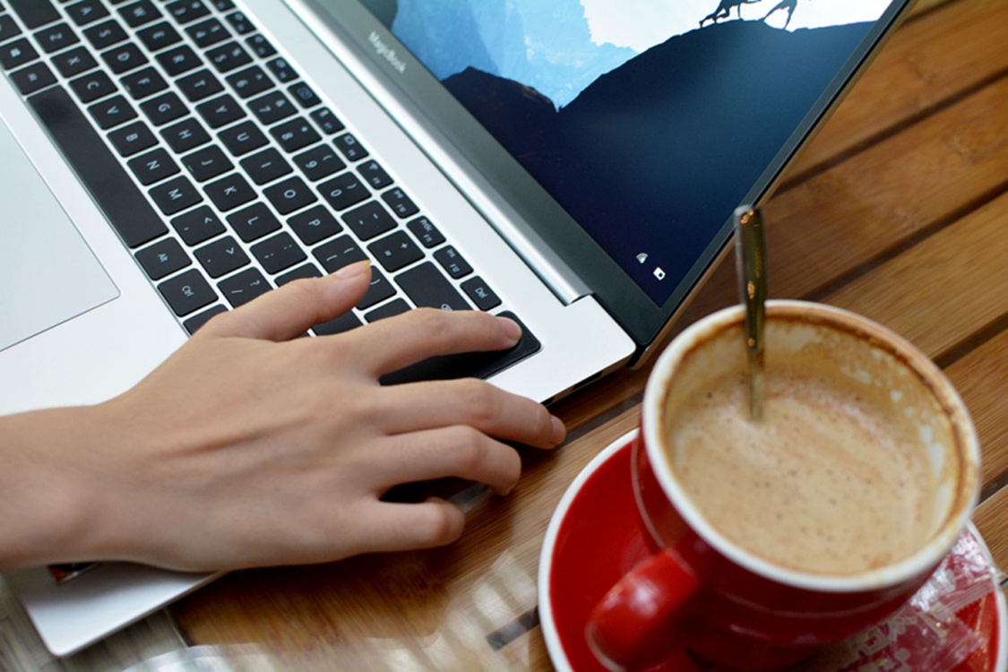 业界首款搭载锐龙7 3750H处理器轻薄本,荣耀MagicBookPro锐龙 业界首款搭载锐龙7 3750H处理器轻薄本,荣耀MagicBookPro锐龙