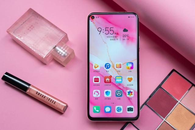 荣耀最强自拍手机登场, 荣耀最强自拍手机登场,