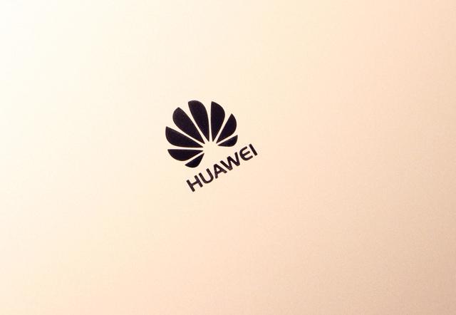 值不值1万元？全面屏、革新者！华为Matebook X Pro笔记本测评