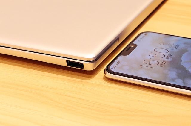 值不值1万元？全面屏、革新者！华为Matebook X Pro笔记本测评