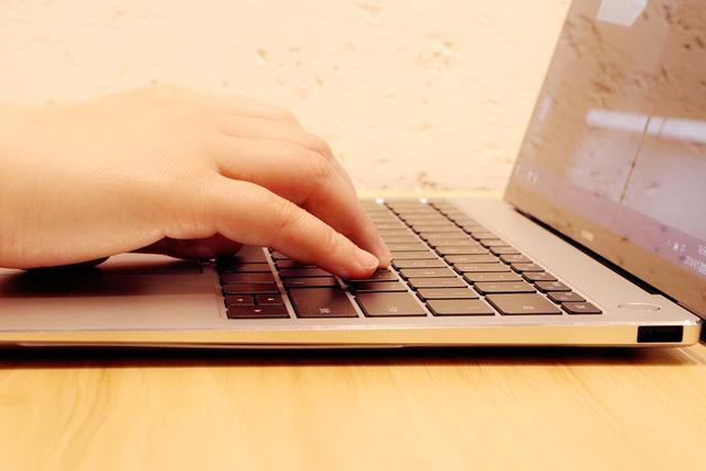 值不值1万元?全面屏、革新者!华为Matebook X Pro笔记本测评 值不值1万元?全面屏、革新者!华为Matebook X Pro笔记本测评