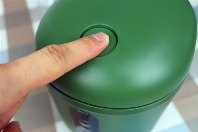 炖一锅莲藕玉米排骨汤,一个人的生活也可以丰富多彩 炖一锅莲藕玉米排骨汤,一个人的生活也可以丰富多彩