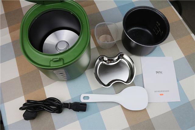 炖一锅莲藕玉米排骨汤,一个人的生活也可以丰富多彩 炖一锅莲藕玉米排骨汤,一个人的生活也可以丰富多彩