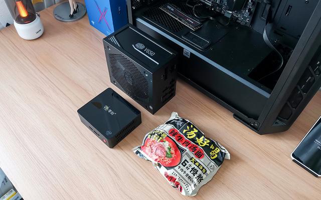 一千块买台主机,还有正版win10,让你的显示器秒变一体机 一千块买台主机,还有正版win10,让你的显示器秒变一体机