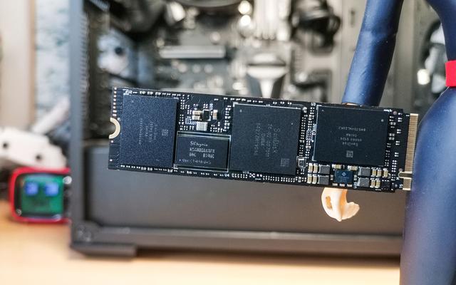 花费近两千元,给电脑升级1T SSD,不止开机打败全国99的玩家 花费近两千元,给电脑升级1T SSD,不止开机打败全国99的玩家