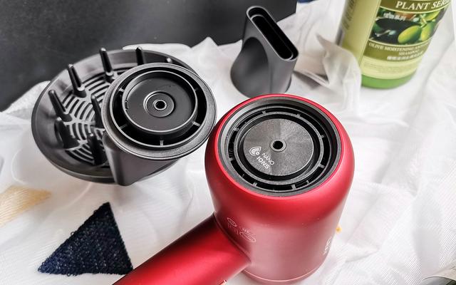 国潮新时尚,莱克F6高端涡扇吹风机,水离子护发更健康 国潮新时尚,莱克F6高端涡扇吹风机,水离子护发更健康