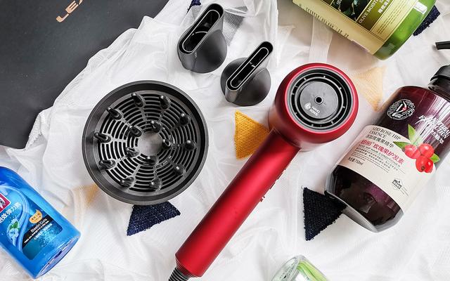 国潮新时尚,莱克F6高端涡扇吹风机,水离子护发更健康 国潮新时尚,莱克F6高端涡扇吹风机,水离子护发更健康