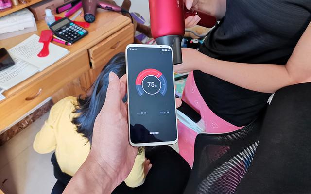 国潮新时尚,莱克F6高端涡扇吹风机,水离子护发更健康 国潮新时尚,莱克F6高端涡扇吹风机,水离子护发更健康