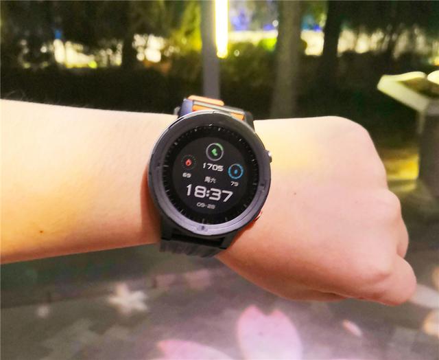 颜高质佳,这是一款让你爱上运动的手表——咕咚X3运动手表评测 颜高质佳,这是一款让你爱上运动的手表——咕咚X3运动手表评测