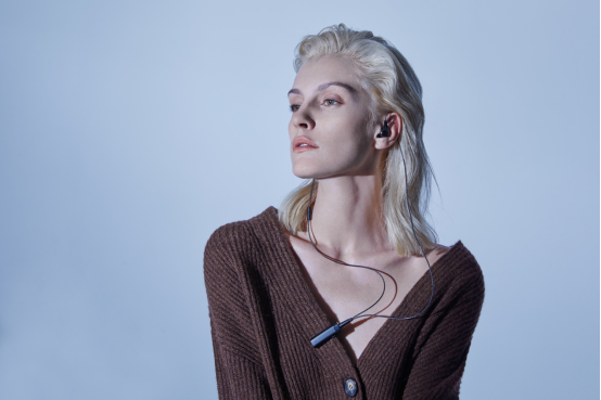 小米旗舰新品首发:小米圈铁4单元耳机,有线无线全兼容 小米旗舰新品首发:小米圈铁4单元耳机,有线无线全兼容