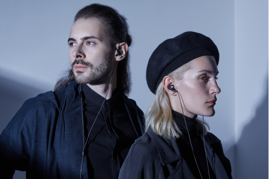 小米旗舰新品首发:小米圈铁4单元耳机,有线无线全兼容 小米旗舰新品首发:小米圈铁4单元耳机,有线无线全兼容