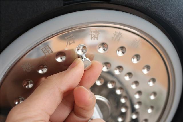 饭汤分离,吃出健康!臻米脱糖养生煲X1助力健康生活! 饭汤分离,吃出健康!臻米脱糖养生煲X1助力健康生活!