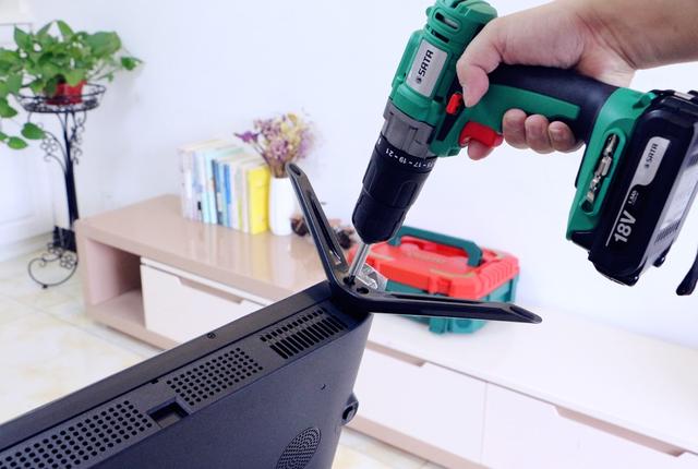 4K+语音,中小户型专用!乐视Y50体验 4K+语音,中小户型专用!乐视Y50体验