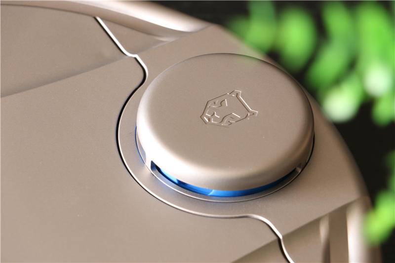 谁说扫地机会四处乱撞?岚豹激光导航扫地机,居家清洁好帮手 谁说扫地机会四处乱撞?岚豹激光导航扫地机,居家清洁好帮手