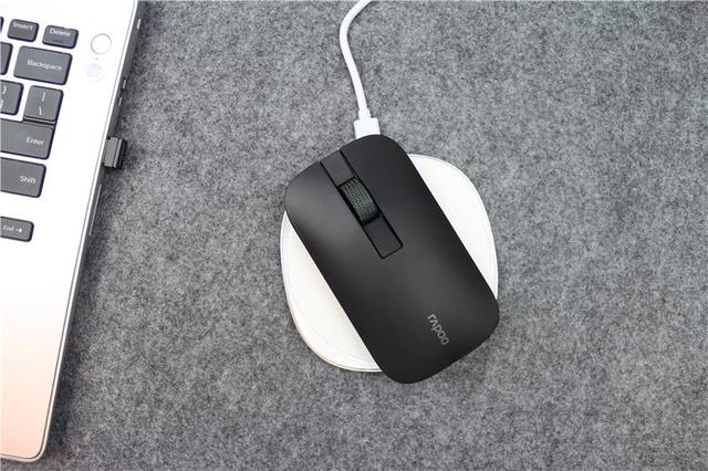 雷柏M550绝对是支持无线充电鼠标最便宜的一款了,性价比划算 雷柏M550绝对是支持无线充电鼠标最便宜的一款了,性价比划算