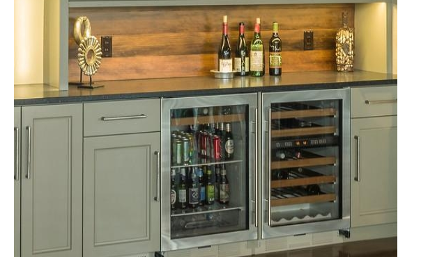 电子恒温酒柜_恒温酒柜的尺寸_嵌入式恒温红酒柜尺寸