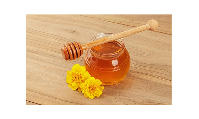 蜂蜜面膜可以天天敷吗 怎么用蜂蜜制作面膜 蜂蜜面膜可以天天敷吗 怎么用蜂蜜制作面膜